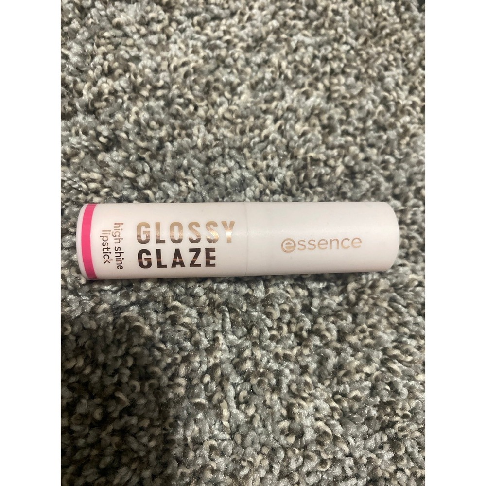 Essence Glossy Glaze High Shine Lipstick 03 Pink Things Up New